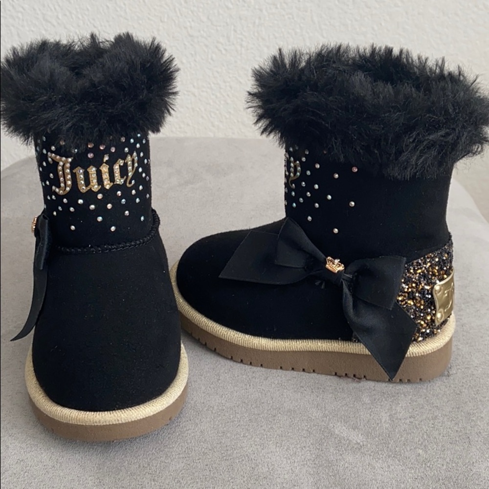 Infant/Toddler Juicy Couture boots. Size 5K
